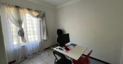 2 Bedroom Townhouse for Rent: Craigavon: Sandton