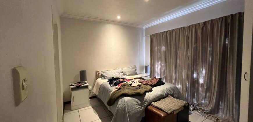 2 Bedroom Townhouse for Rent: Craigavon: Sandton