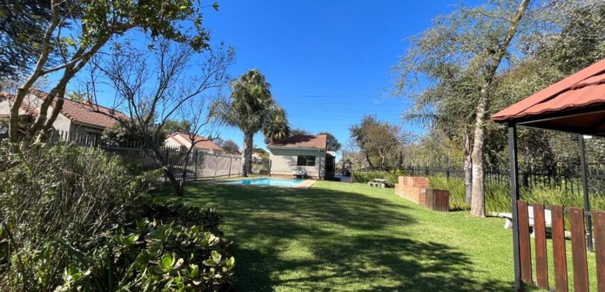 2 Bedroom Townhouse for Rent: Craigavon: Sandton