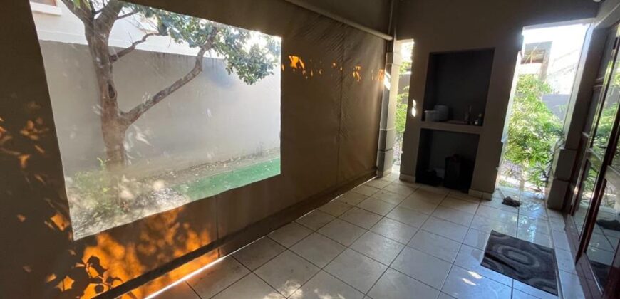 2 Bedroom Townhouse for Rent: Craigavon: Sandton