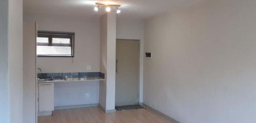 Ground Floor 1 Bedroom Apartment for Rent: Broadacres: Sandton