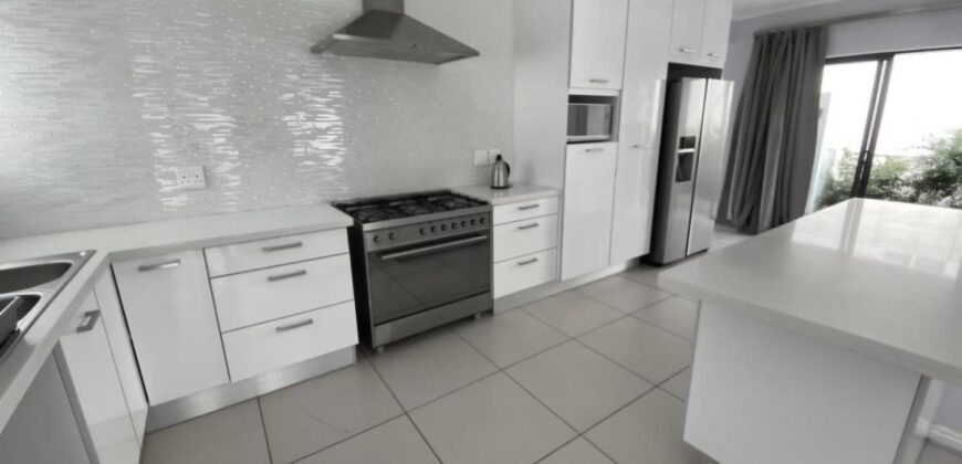 3 Bedroom House for Rent in Broadacres: Sandton