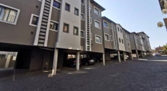 2 Bedroom Townhouse for Sale: Ferndale: Randburg