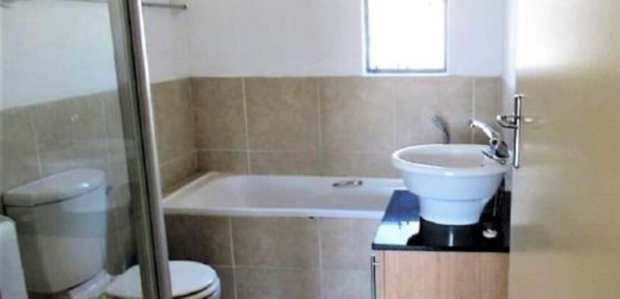 2 Bedroom Townhouse for Sale: Ferndale: Randburg