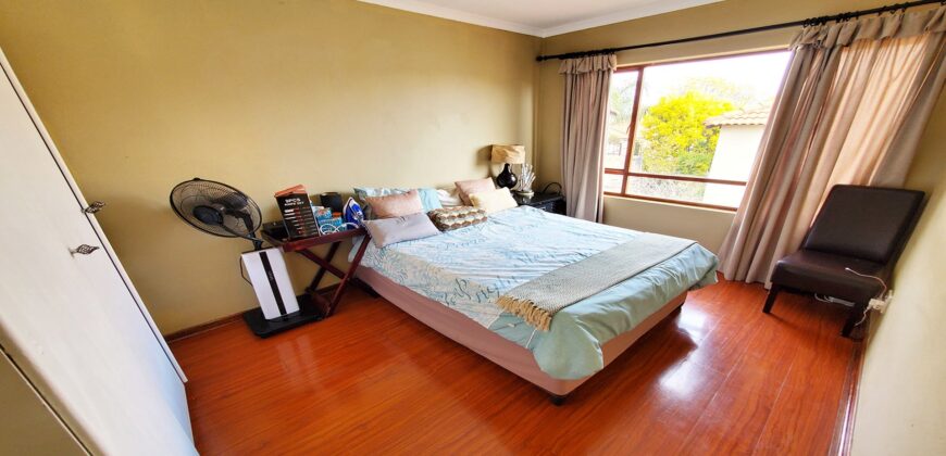 3 Bedroom Townhouse for Rent: Craigavon: Sandton