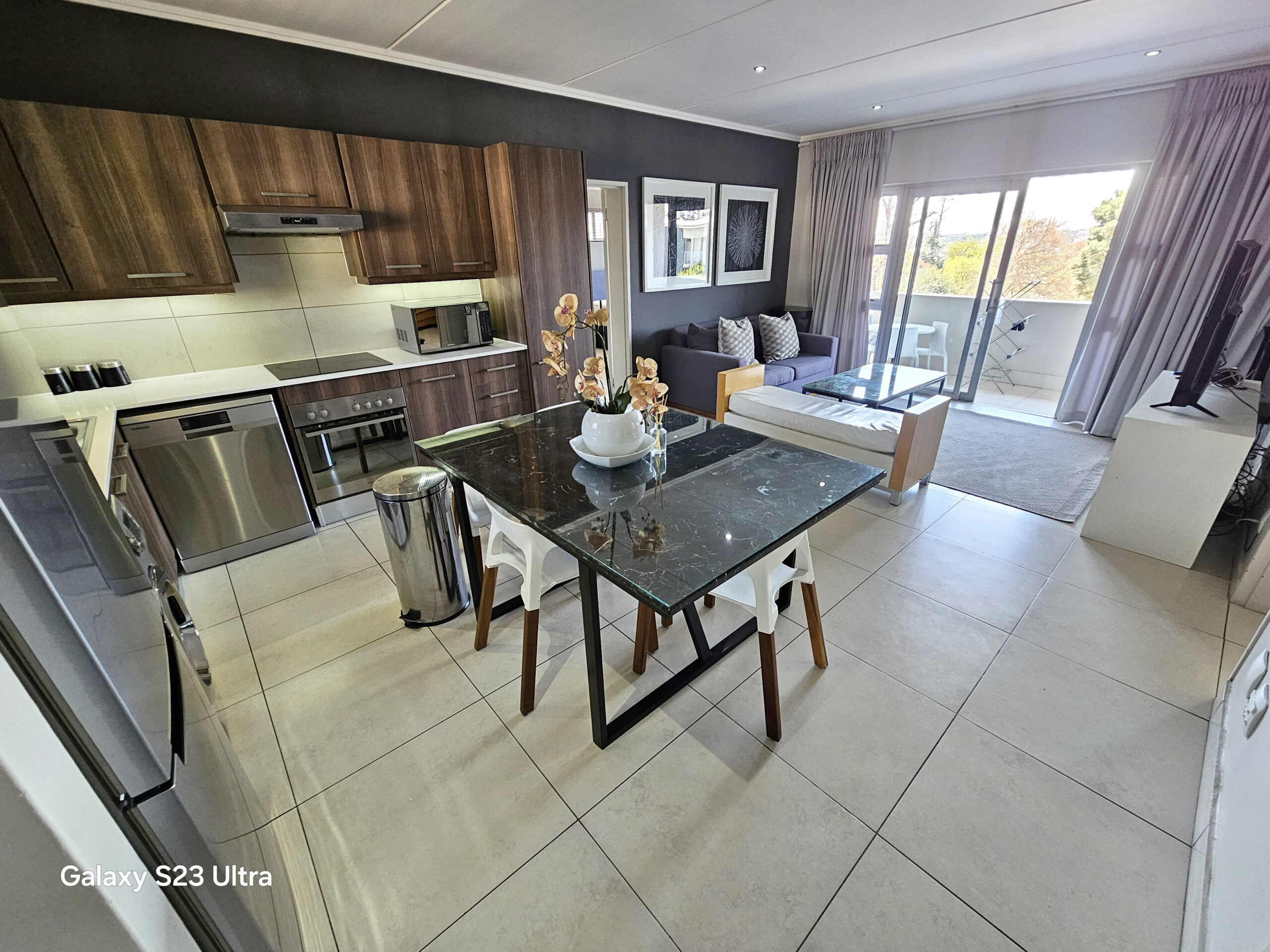 2 Bedroom Apartment for Rent: Sandown: Sandton