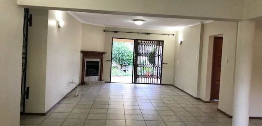 3 Bedroom Cluster for Rent: Douglasdale Sandton