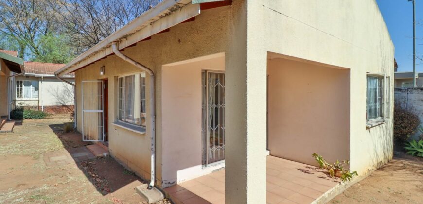 4 Bedroom House for Sale: Douglasdale: Sandton