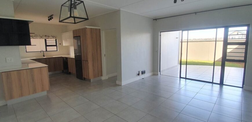 3 Bed Apartment in for Rent: Waterfall, Midrand