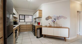 3 Bedroom Apartment for Sale: Waterfall City: Midrand