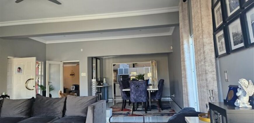 4 Bedroom House for Rent: Lonehill: Sandton