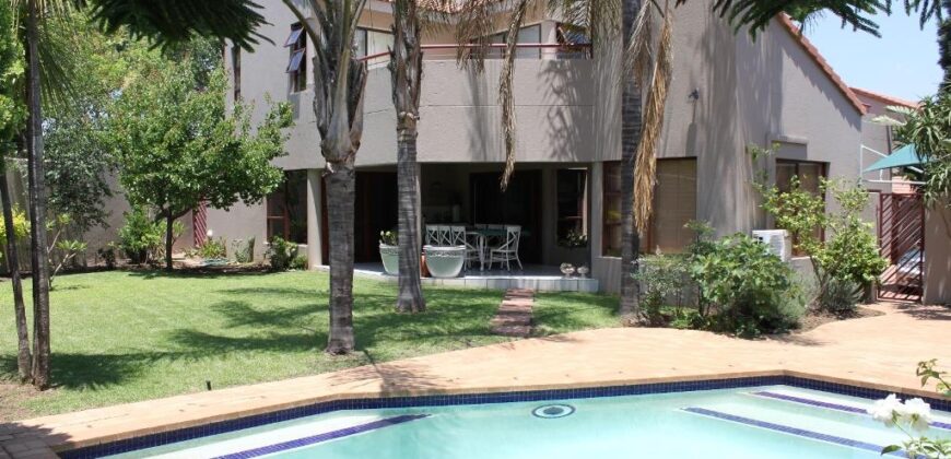 3 Bedroom Townhouse for Rent: Sunninghill: Sandton