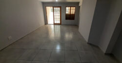 2 Bedroom Apartment for Sale: Hyde Park: Sandton