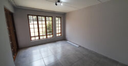 2 Bedroom Apartment for Sale: Hyde Park: Sandton