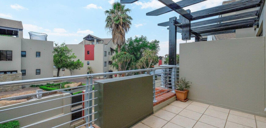 2 Bedroom Loft Apartment for Sale: Lonehill: Sandton