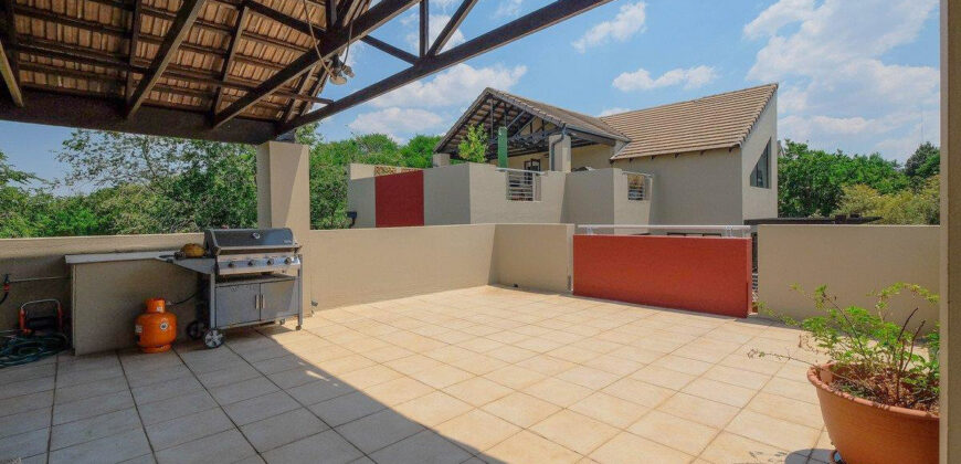 2 Bedroom Loft Apartment for Sale: Lonehill: Sandton