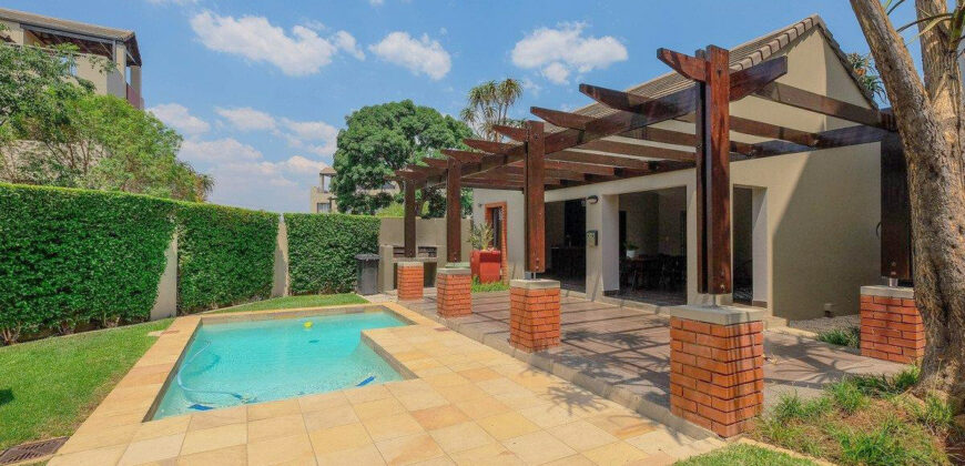 2 Bedroom Loft Apartment for Sale: Lonehill: Sandton