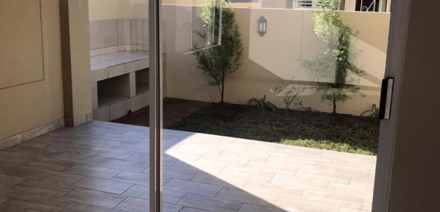 3 Bedroom Townhouse for Rent: Broadacres: Sandton