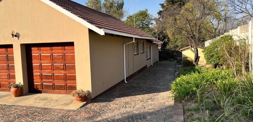 4 Bedroom House For Sale: Bryanston, Sandton